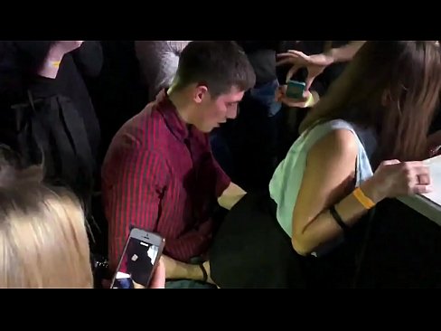 ❤️ Īsts sekss krievu naktsklubā. 18 gadus veca krievu meitene anālajā atverē un vagīnā, kas drāzta naktsklubā ️❌ Porno pie mums lv.hqpornvideos.ru
